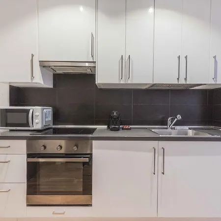 Modern Gem In Heart Of Malaga, Near Sights Rems *
