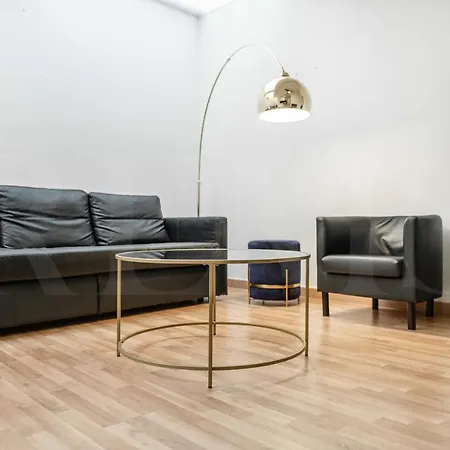 Modern Gem In Heart Of Malaga, Near Sights Rems Apartment