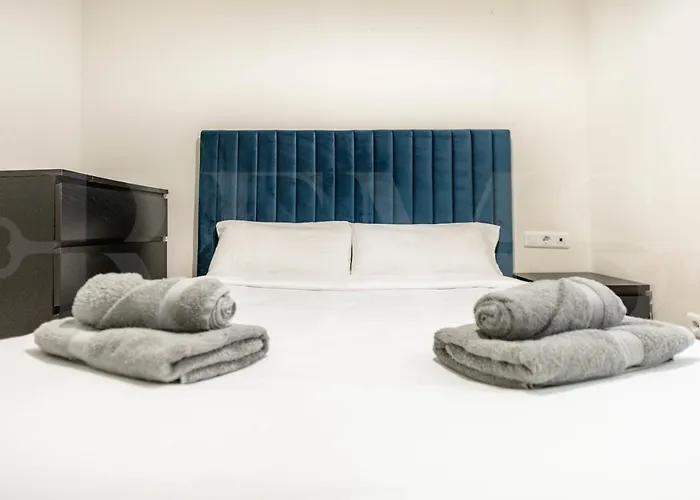 Modern Gem In Heart Of Malaga, Near Sights Rems Apartment Malaga